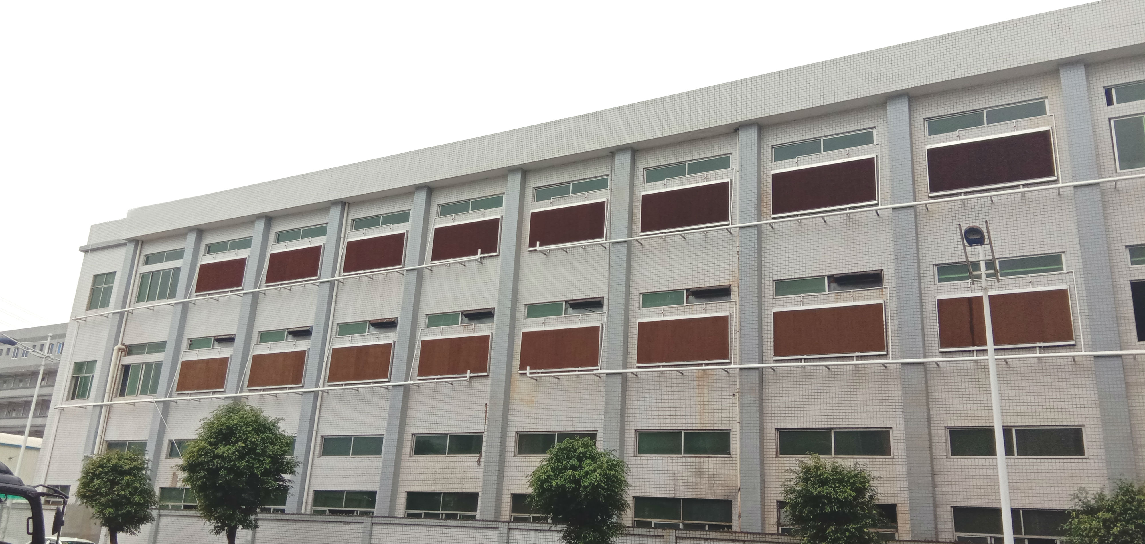 高溫廠房用水簾風(fēng)機降溫效果如何